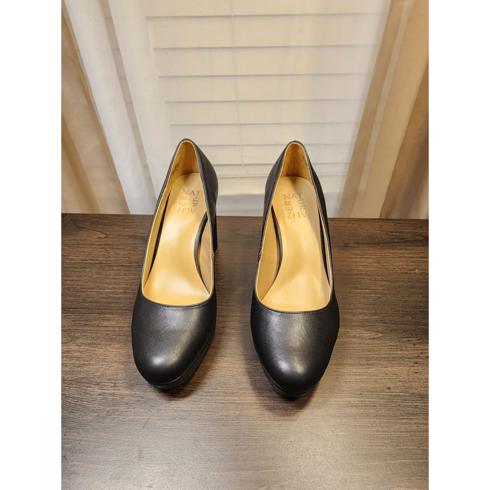 Naturalizer Classic Loafer Moccasins Slip On Block Heels Pumps Sz 7 WIDE - Picture 9 of 16